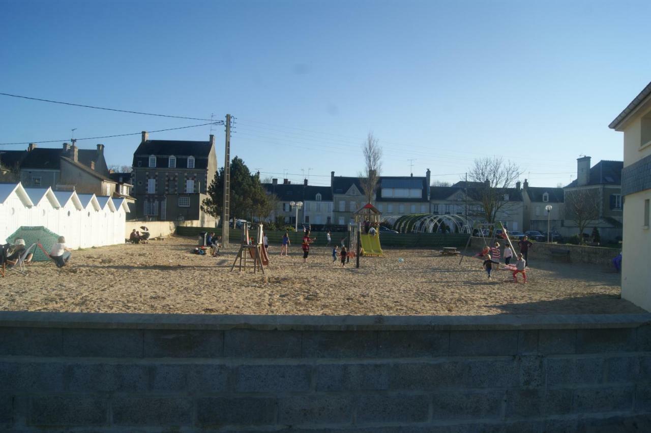 Gite "Les Pieds Dans Le Sable" Vila Grandcamp-Maisy Exterior foto